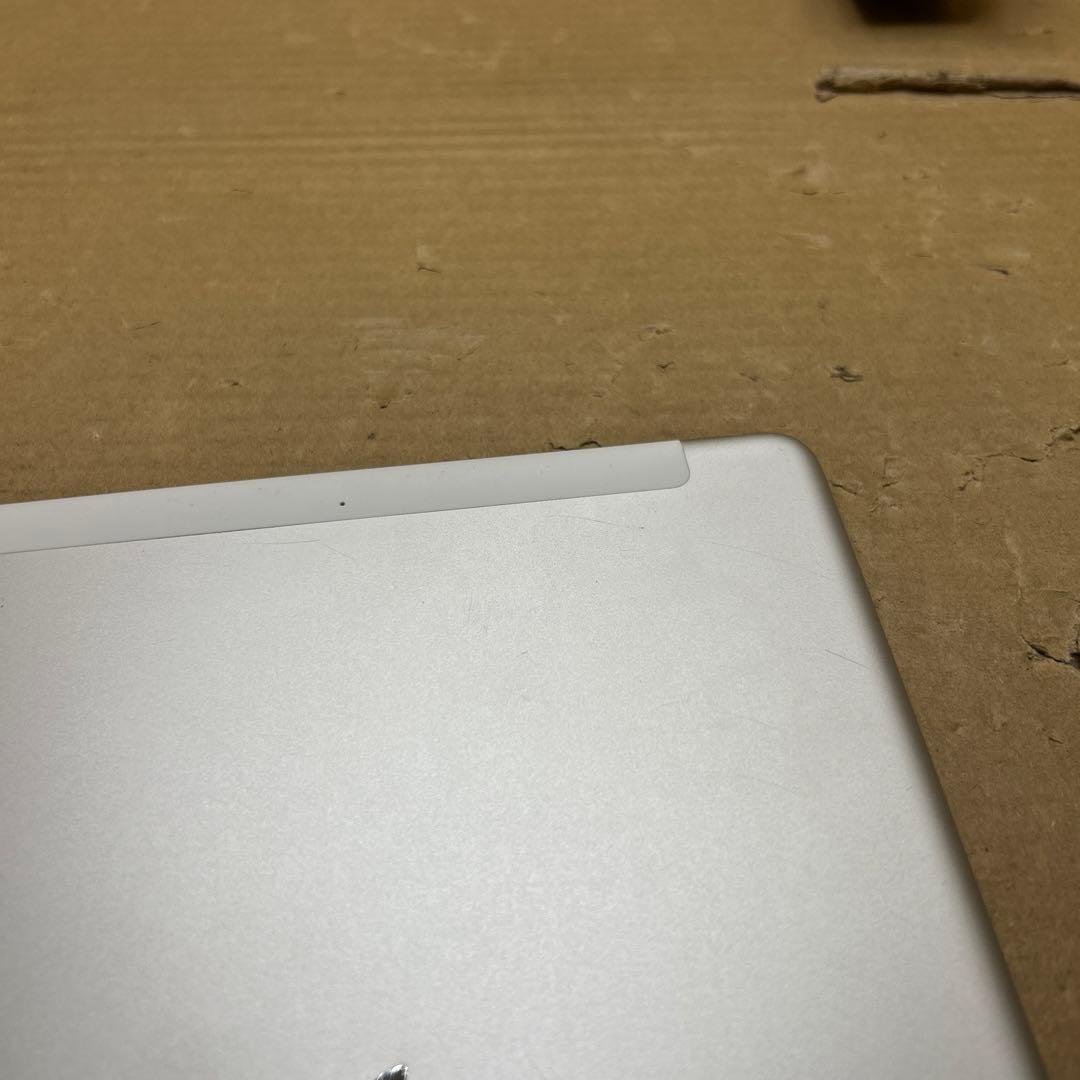 iPad 32GB cellular+wifi 第７世代　バッテリー100%