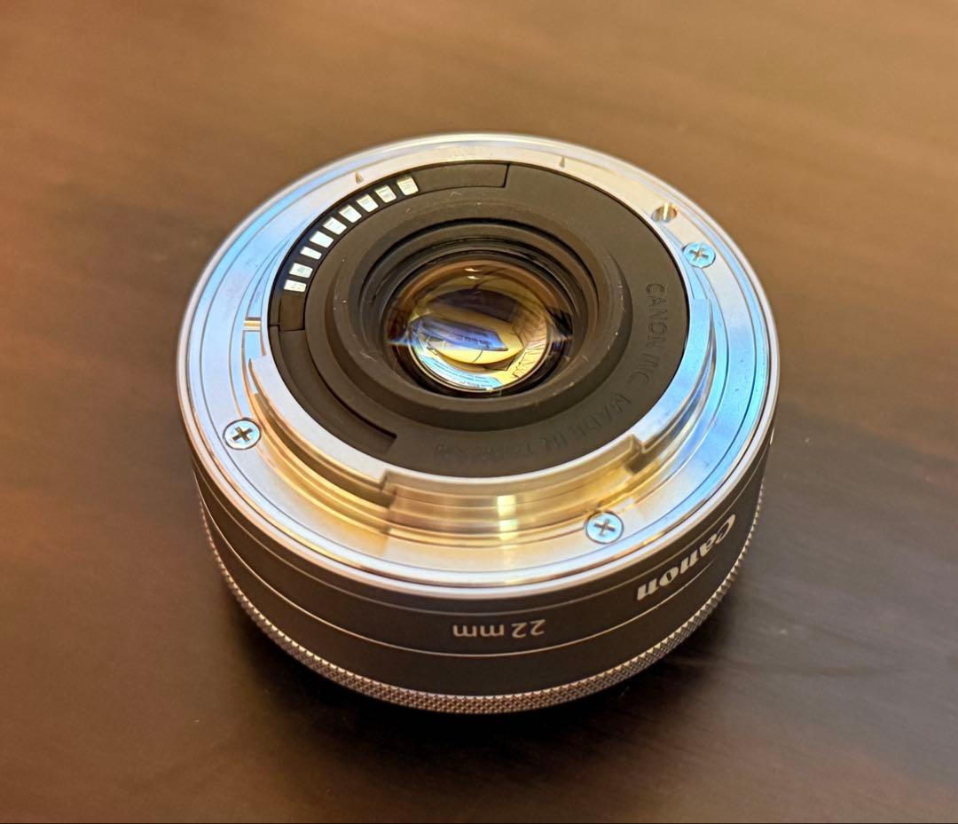 Canon EOS Kiss M ダブルレンズキット ホワイト