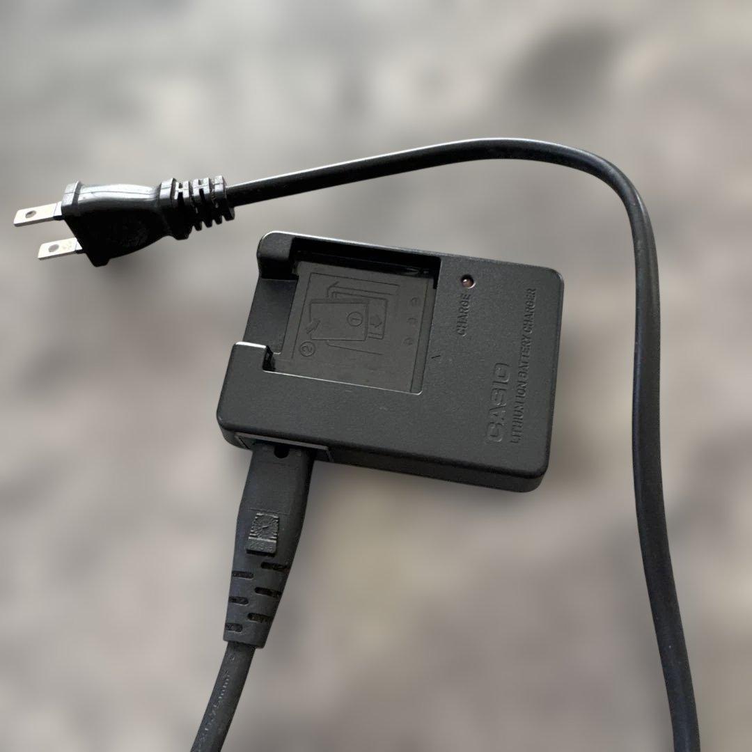 CASIO EXILIM 9.1メガピクセル コンパクトデジタルカメラ　オレンジ