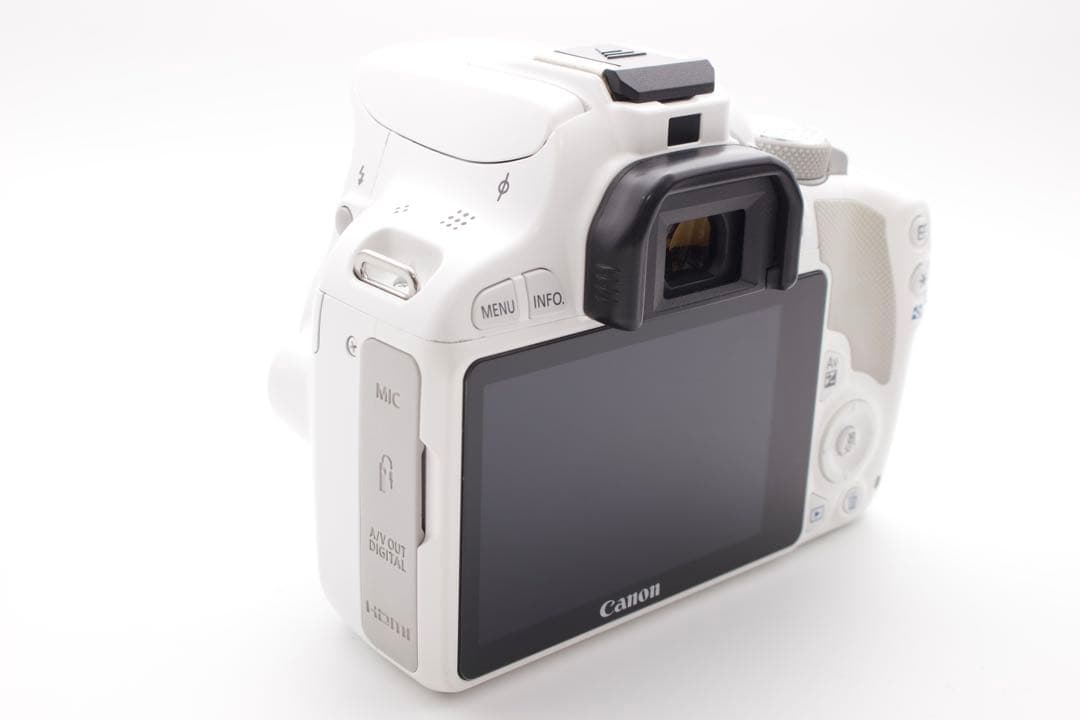 キャノン　EOS Kiss X7 ホワイト　最軽量　美品　100D スマホ転送