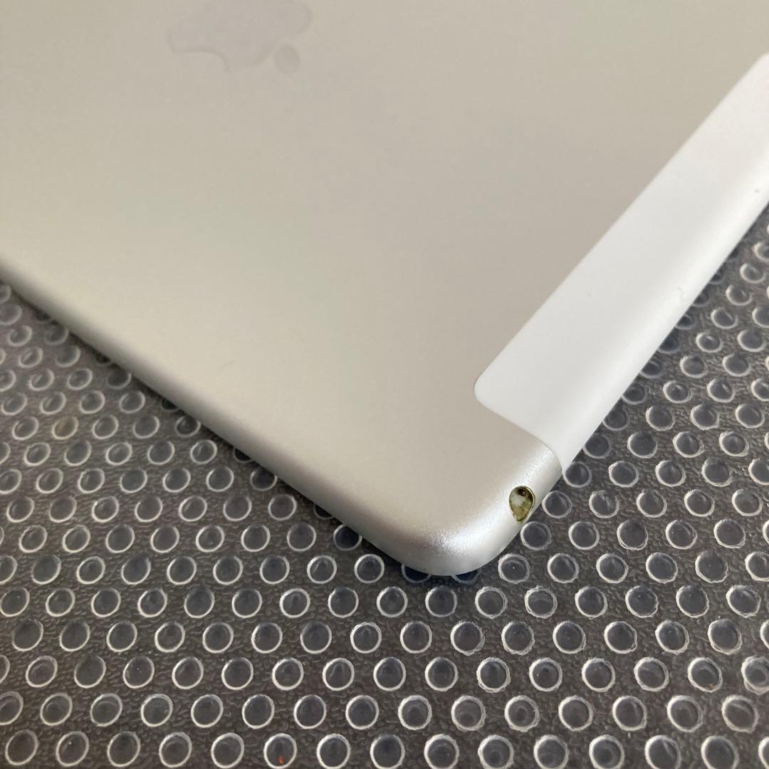3882 美品☆電池最良好☆iPad mini4 32GB SIMフリー☆