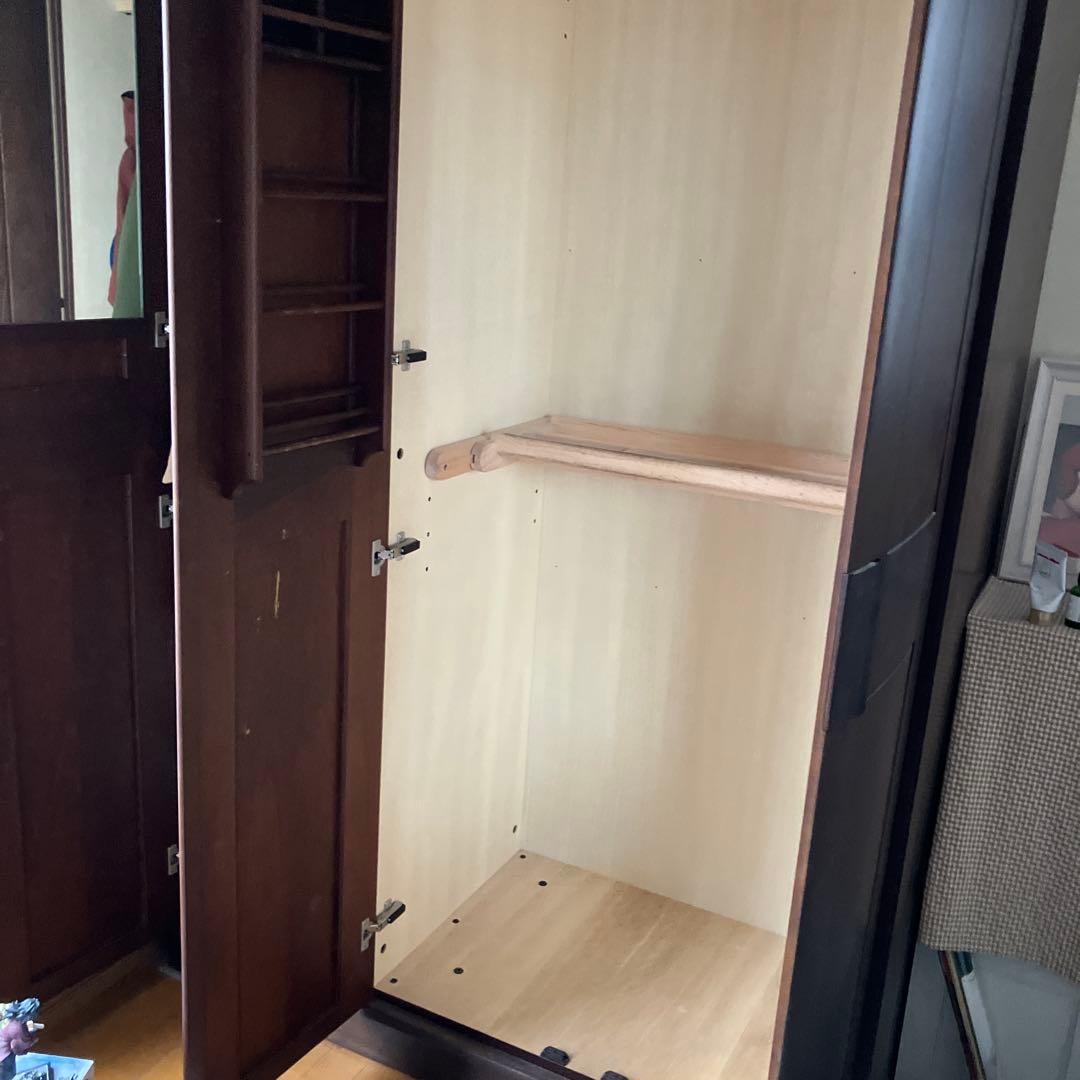 ダークブラウン木製洋服タンス　府中家具