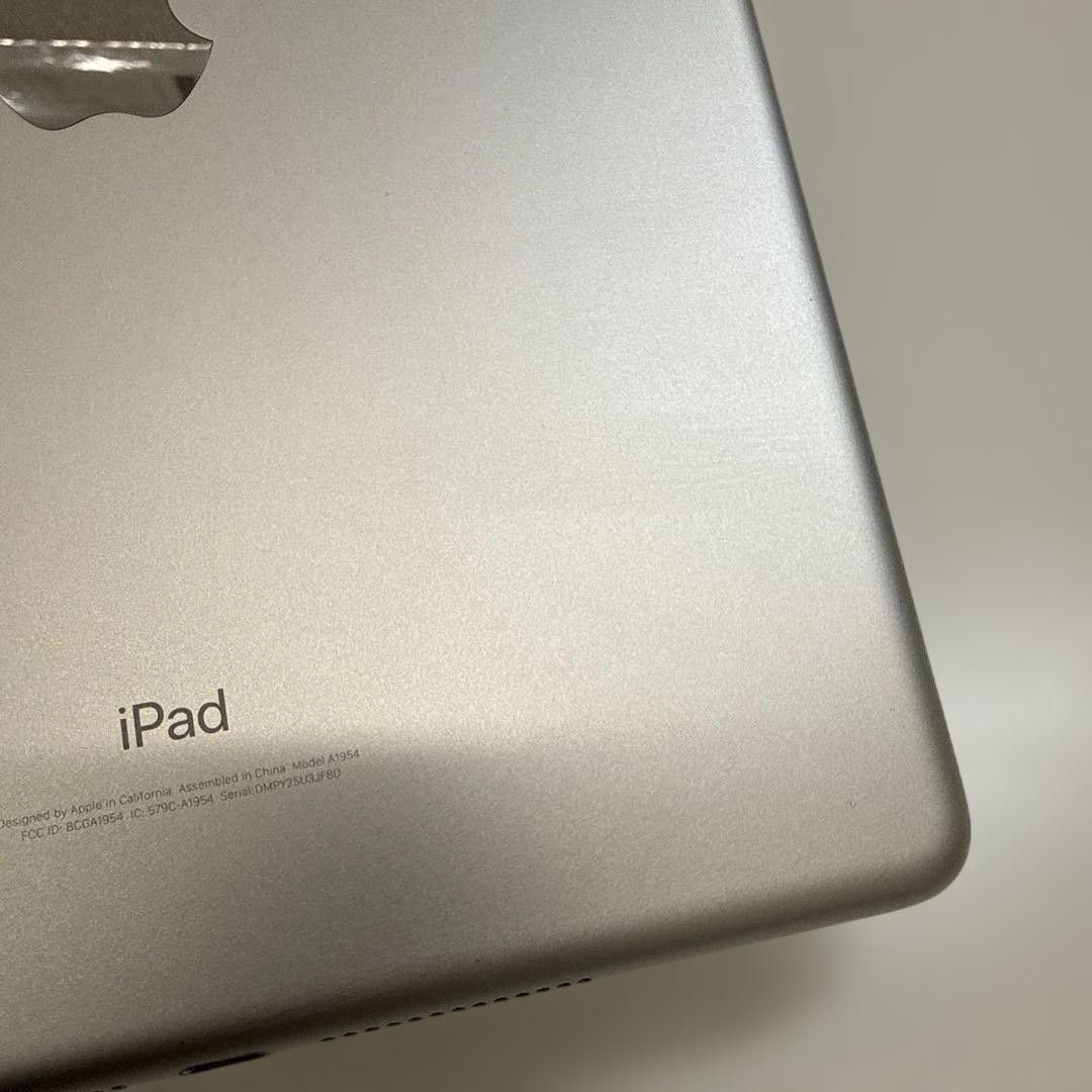 不具合なし　Apple iPad 第６世代　Wi-Fi+セルラーモデル