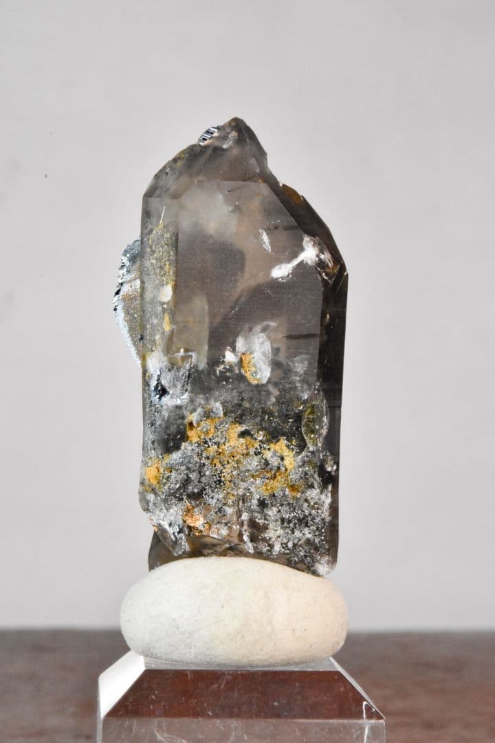 ノルウェー産 アナテース付きスモーキークォーツ