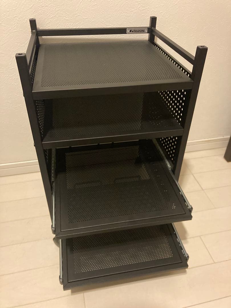 【美品】Bauhutte(バウヒュッテ) ゲーム機収納ラック スライダー式