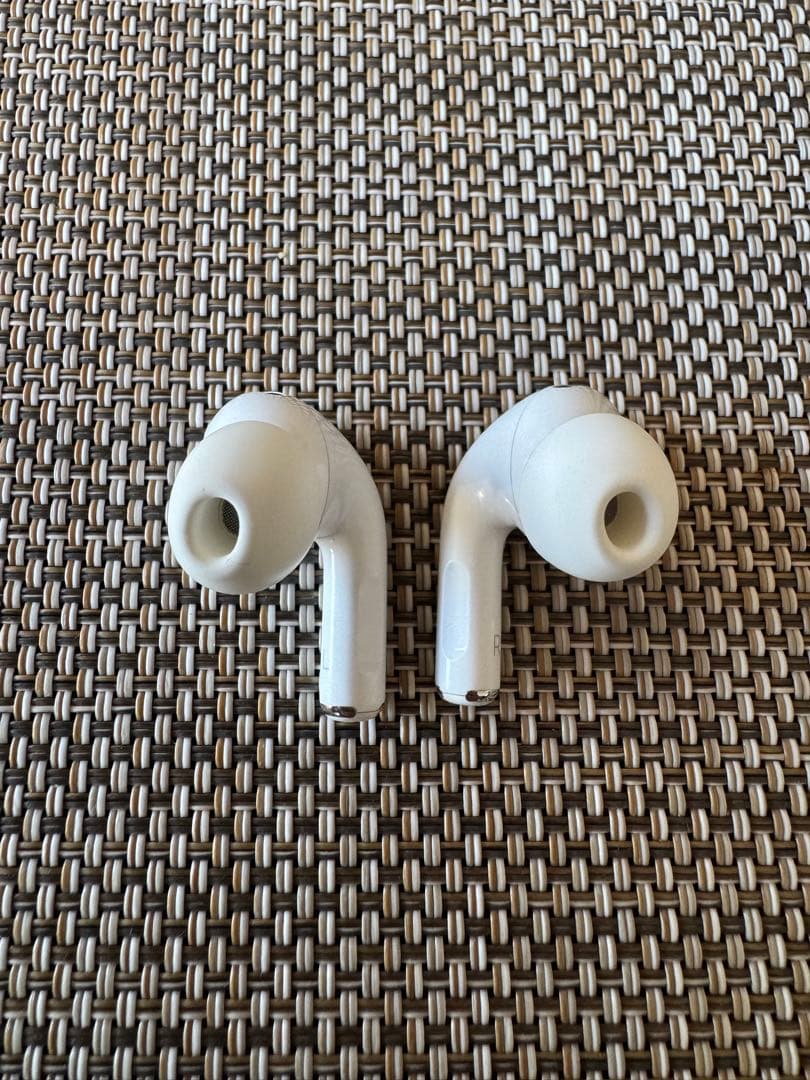 AirPods Pro（第2世代・Lightningモデル） 美品