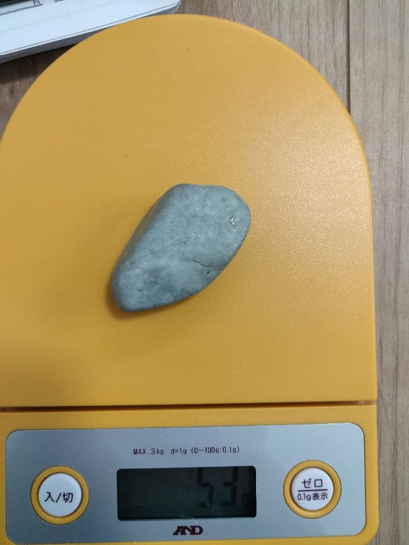 】国石翡翠　新潟県 糸魚川市姫川翡翠　原石　翡翠53g 翡翠　糸魚川ヒスイ