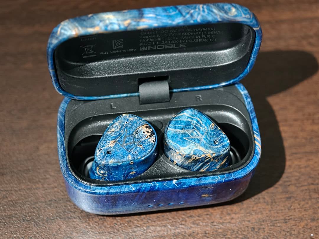 イヤホン NOBLE FoKus Prestige