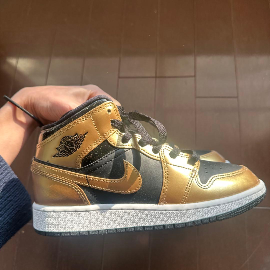 新品 Air Jordan 1 ゴールド/ブラック ハイカット 22.5cm