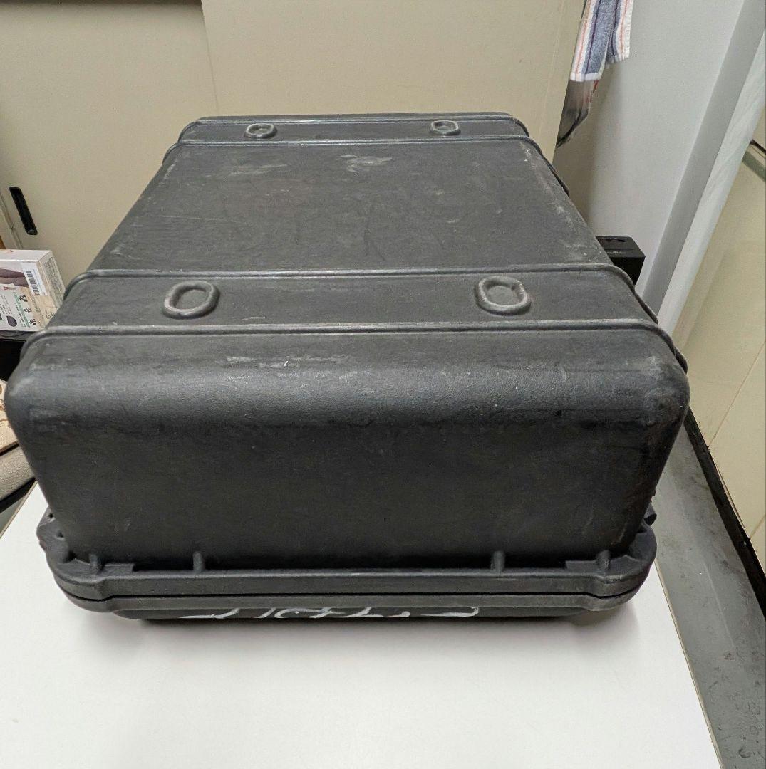 米軍放出品 PELICAN ペリカン1500ハードケース 中古