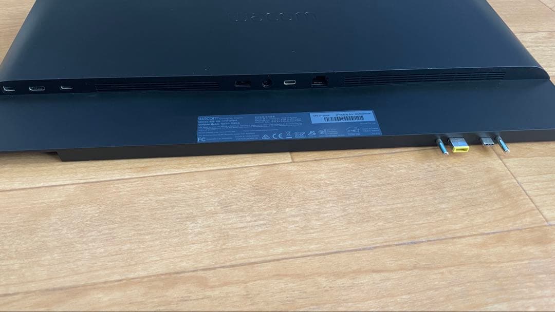 Wacom cintiq pro 32&専用スタンド&Engine i5