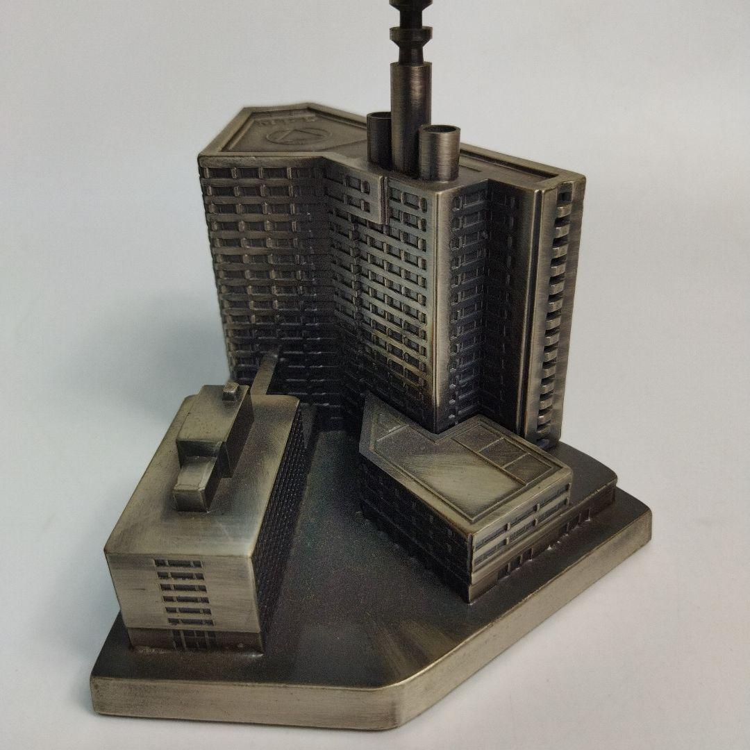 警視庁本部庁舎　1/1000 ガラスケース付き 置物 ミニチュア