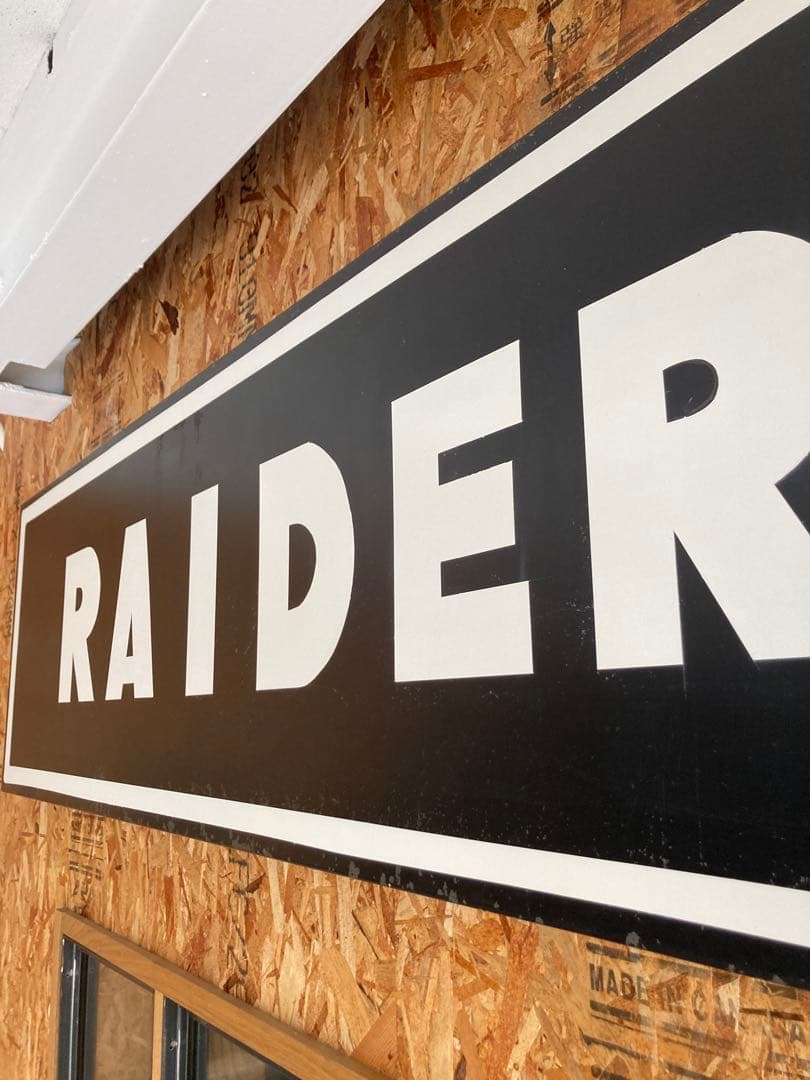 ウォールアート　ディスプレイ　看板　スチール　RAIDERS レイダース　サイン