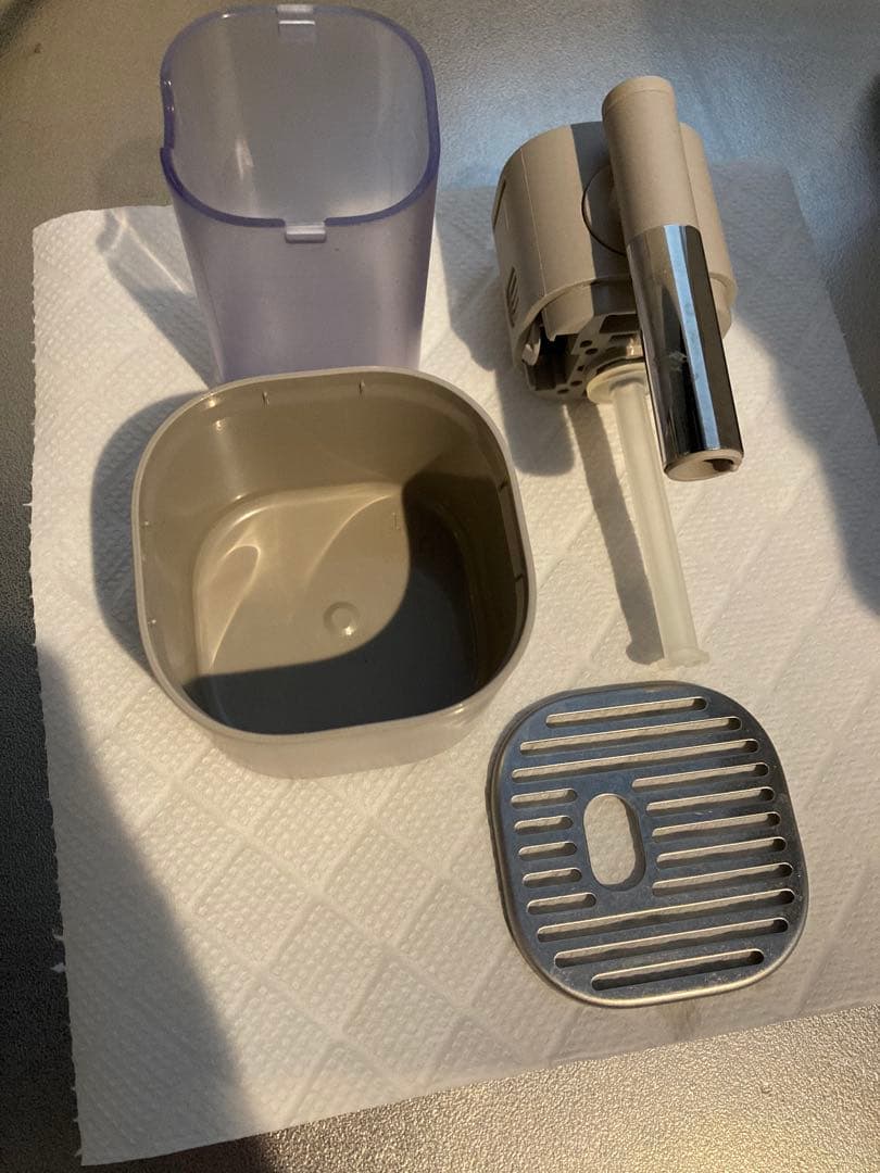 ネスプレッソ ラティシマ・ワン プラス　カプセルホルダー付