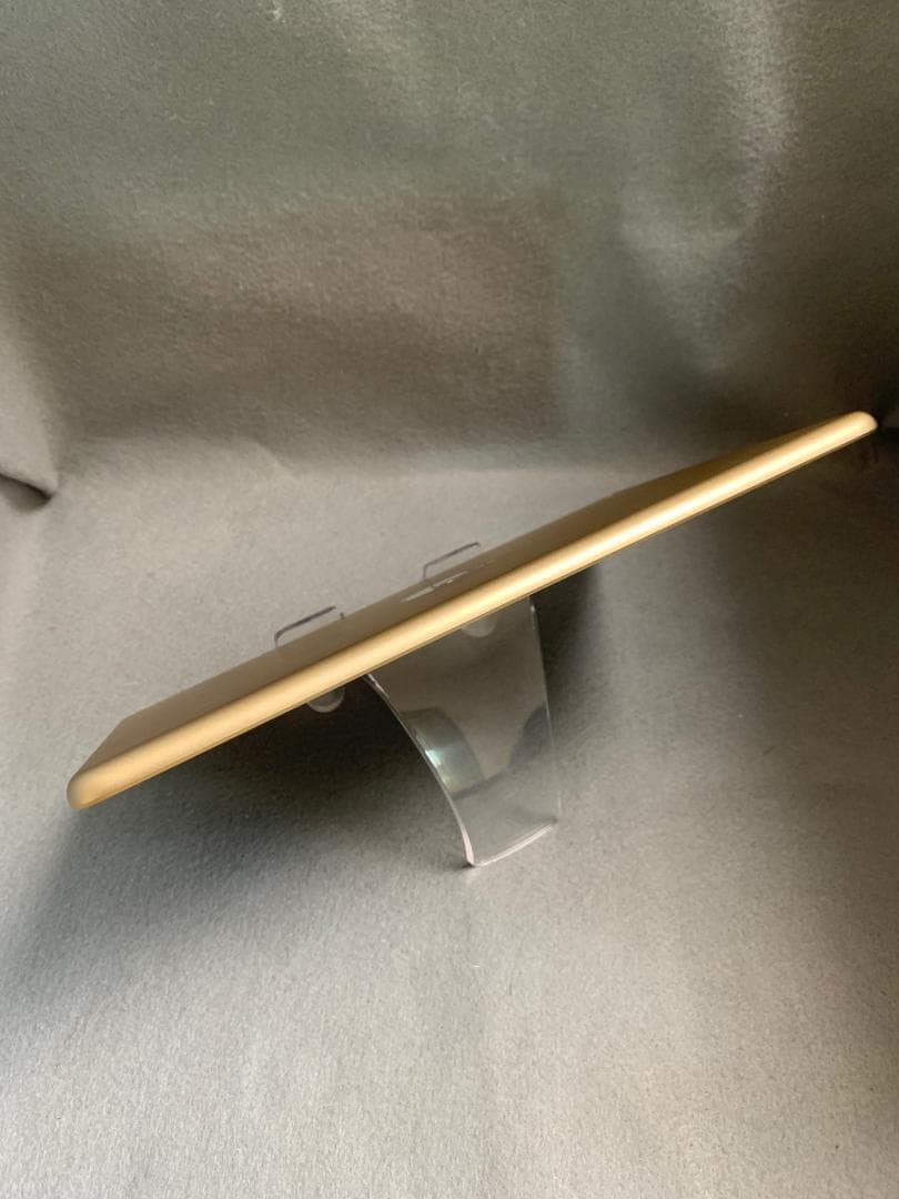 美品 国内版 iPad 第5世代 9.7インチ 128GB WiFi版 ゴールド