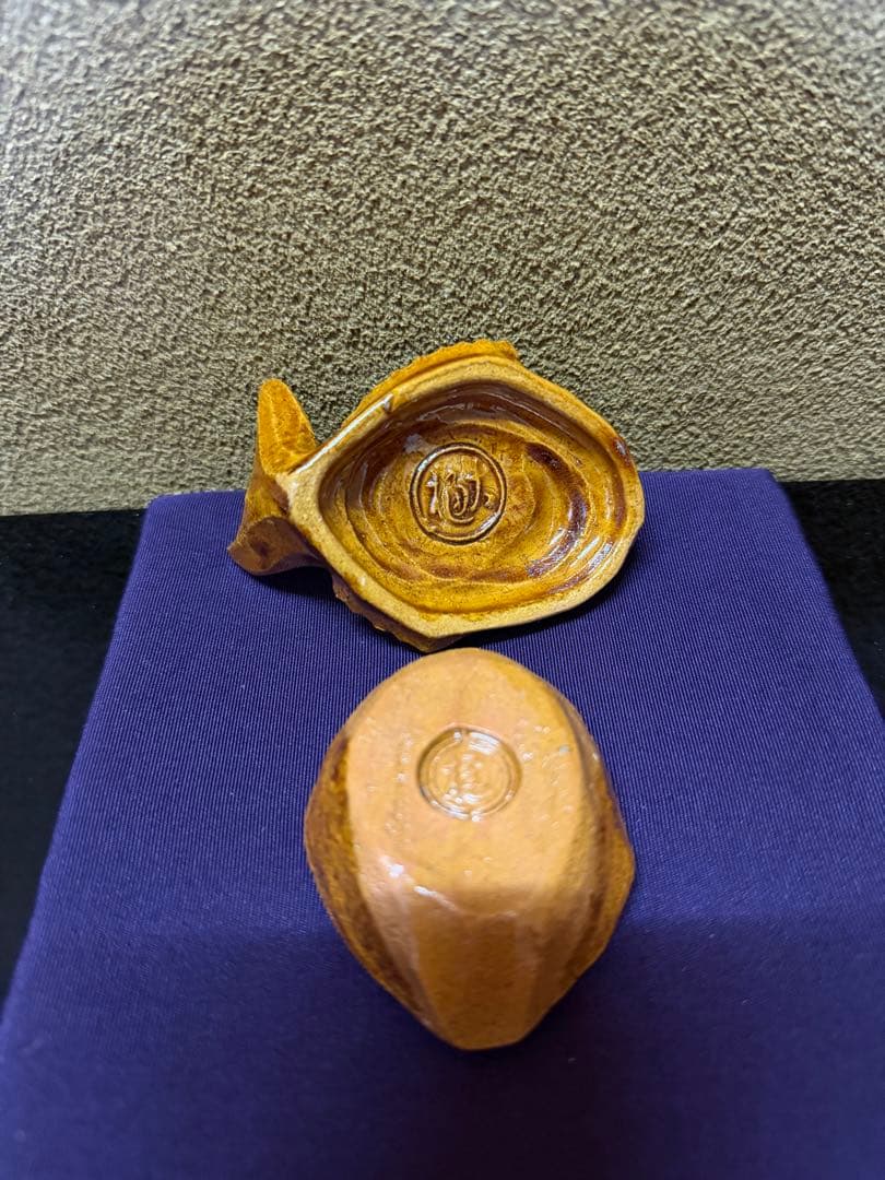 九代、八代大樋長左衛門合作　鯛香合　共箱