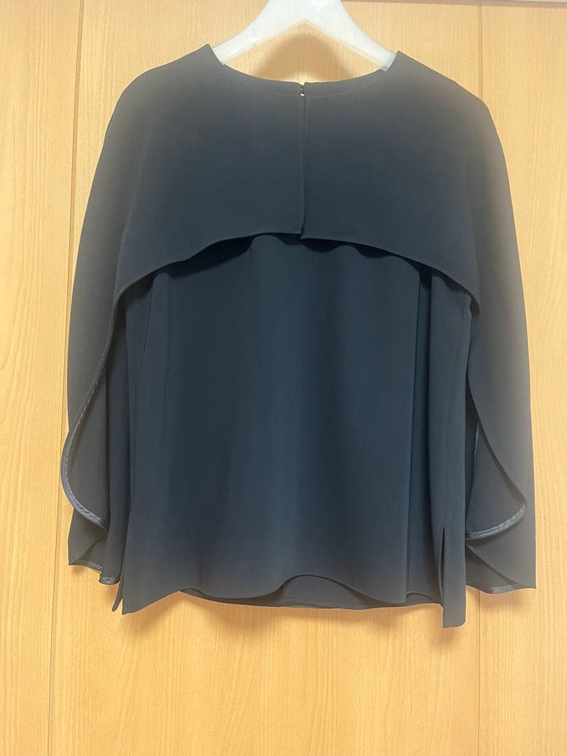 ANAYI コンパクトサテンケープブラウス38