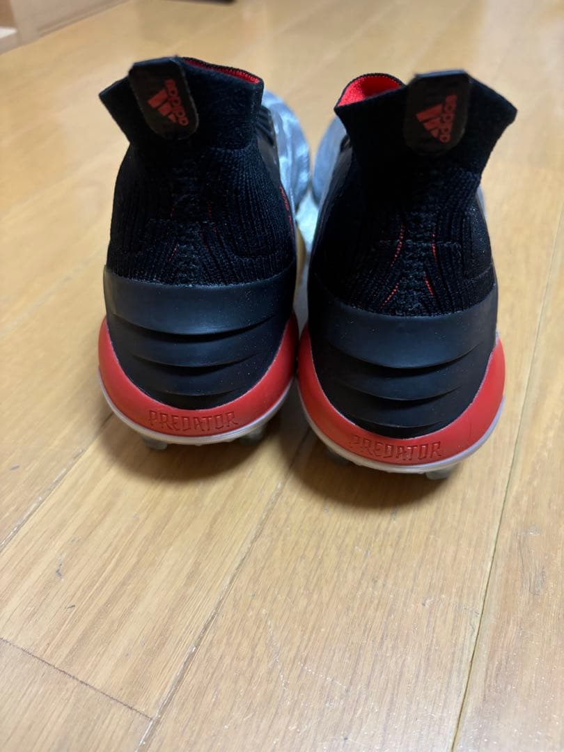 adidas プレデター19.1 FG/AG シルバー 25.0cm