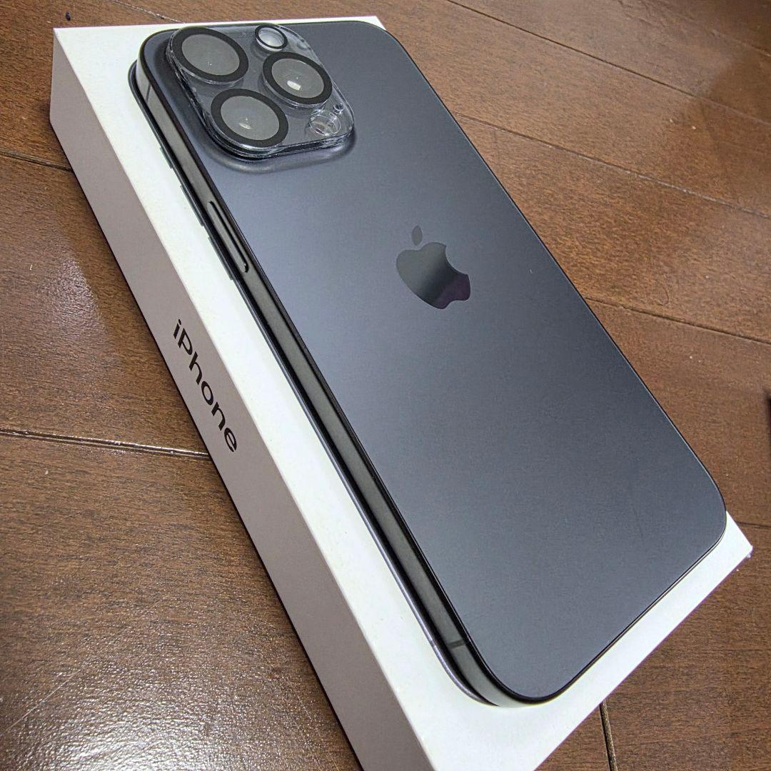 iPhone 15 pro Max 256GB NOMAD レザーケース付