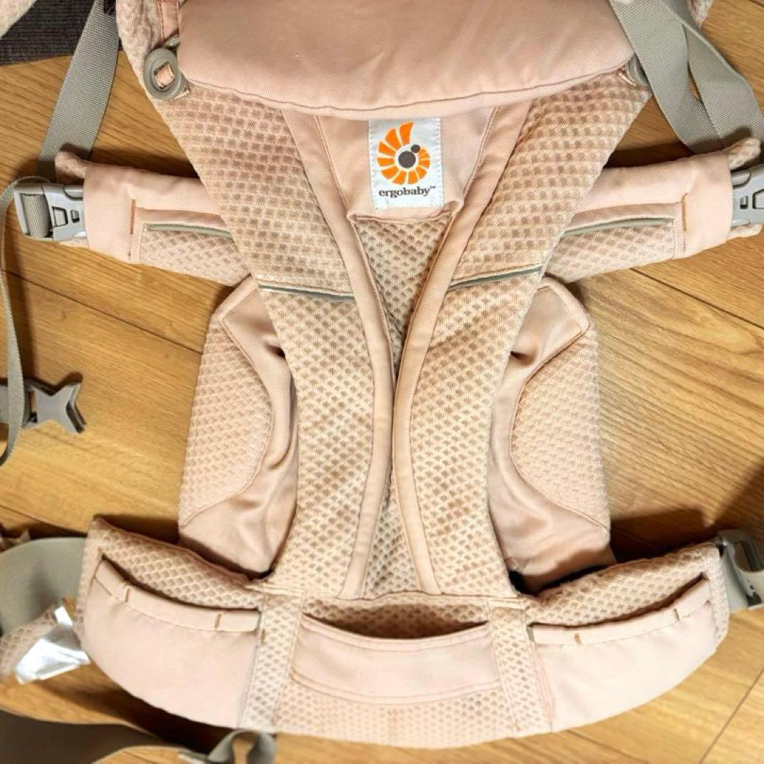 saki美品♡ピンク♡エルゴベビー OMNI Breeze抱っこ紐