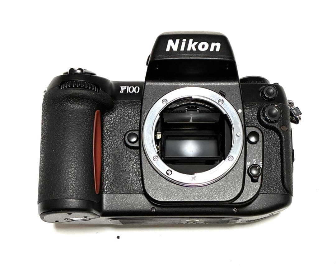 【Nikon／フィルム一眼レフカメラ】 Nikon F100