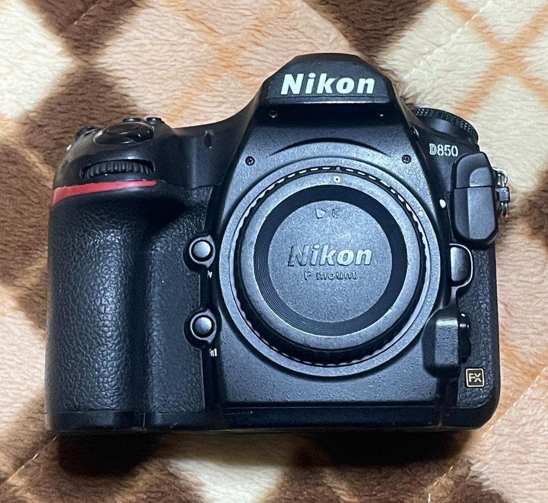 明日22時終了　美品 Nikon D850 ボディ ショット数 108,356枚