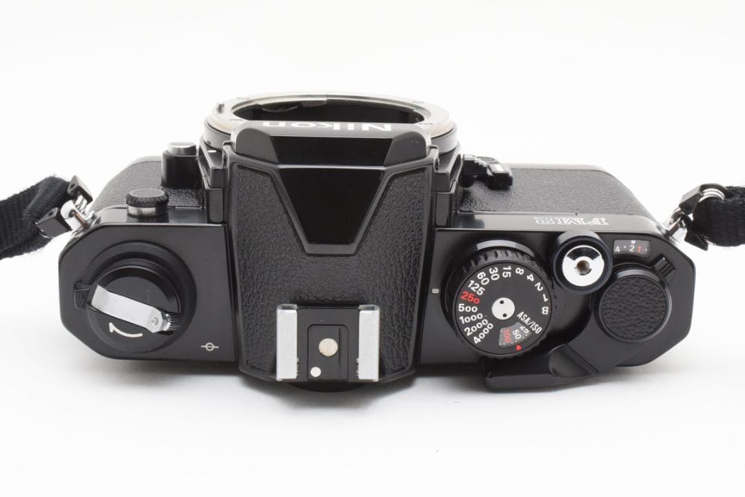 新品級 ニコン NEW FM2 ブラック フィルム　モルト新品交換済 M126