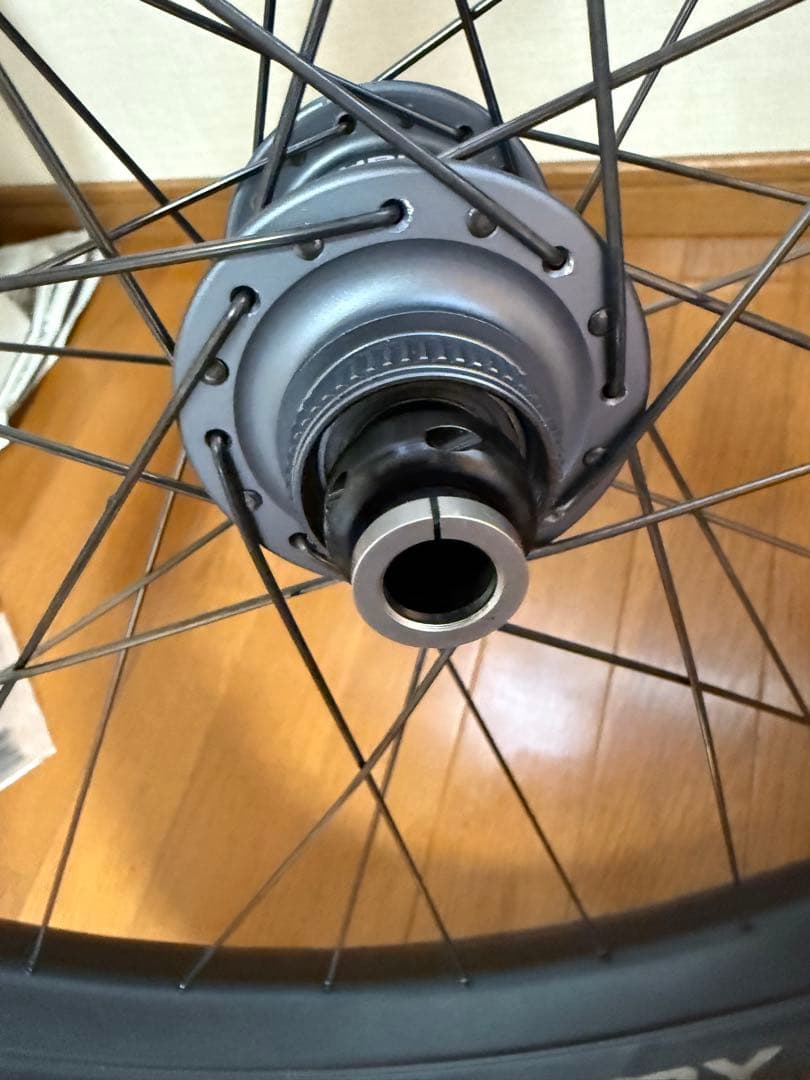 セミファットバイク用ホイールセット　クリスキング& DTSwiss