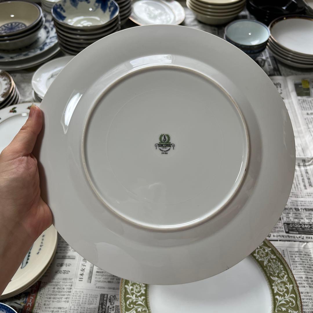 【新品・未使用】SONE CHINA花模様の緑色大皿 5枚