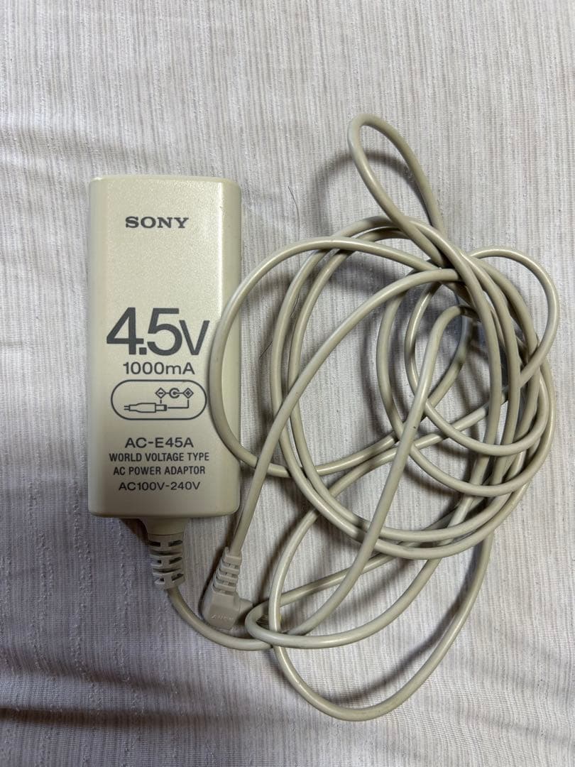 【値下げ可能】SONYソニー CD ウォークマン D-EJ002 CDプレーヤー