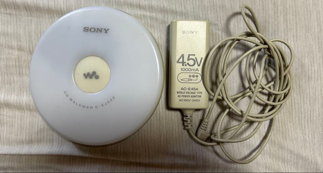 【値下げ可能】SONYソニー CD ウォークマン D-EJ002 CDプレーヤー
