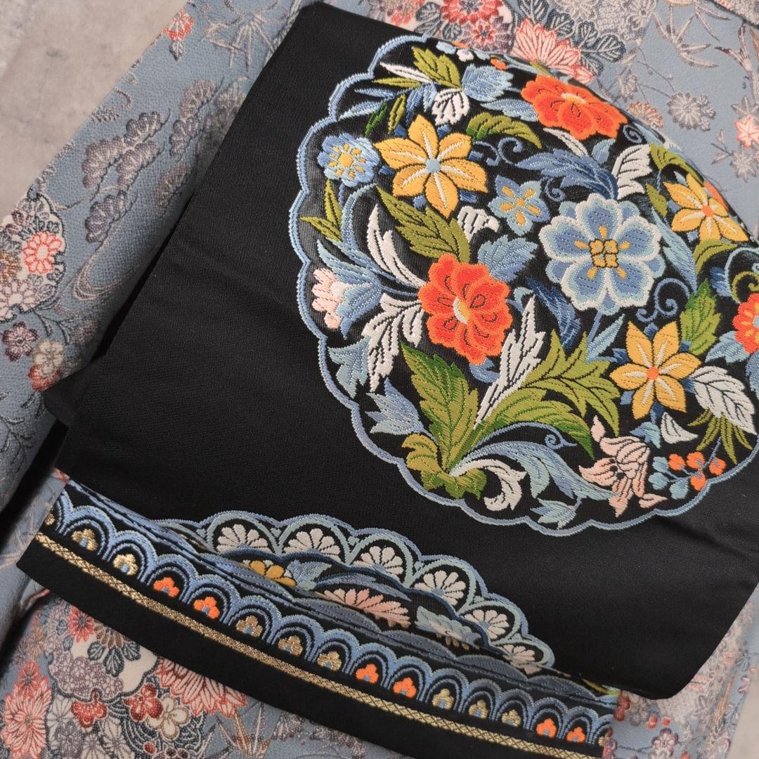 小紋　フルセット　着物　正絹　グレー水色地　鳥　花　彩　バチ衿　着物生活　E1