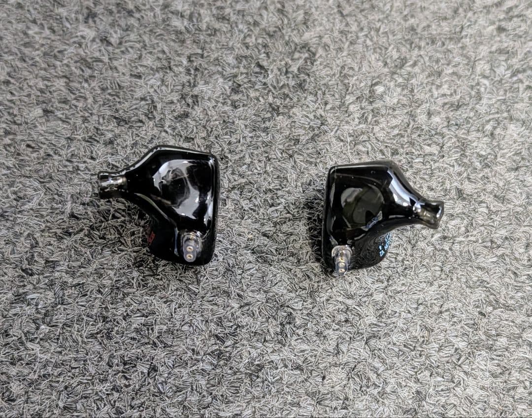 イヤホン Unique Melody MASON V2 maestro