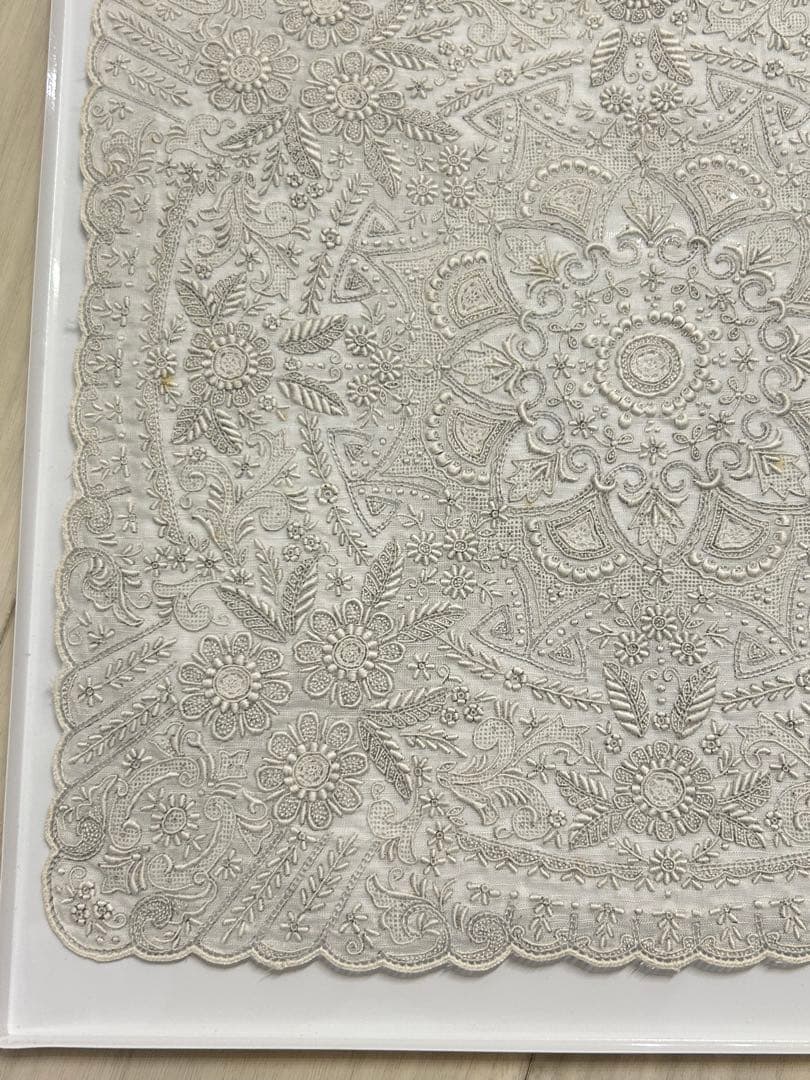 未使用　SHANTOU CHINA 白金刺繍ハンカチ　スワトウ 汕頭 2つ