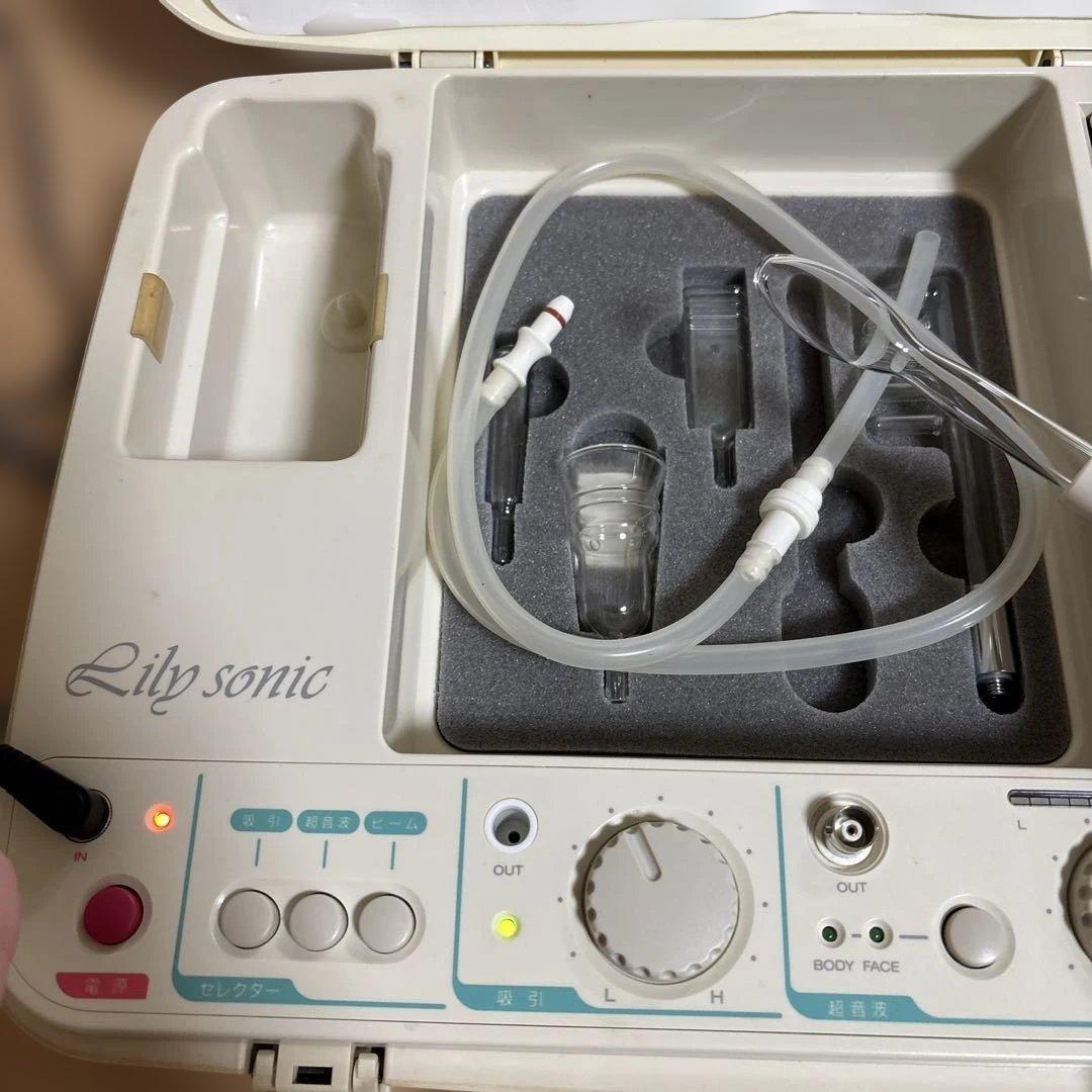 Lily sonic 美顔器　サミット　インターナショナル