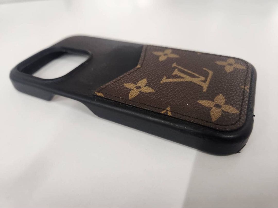 iphone15pro＆ルイヴィトン15pro携帯カバー