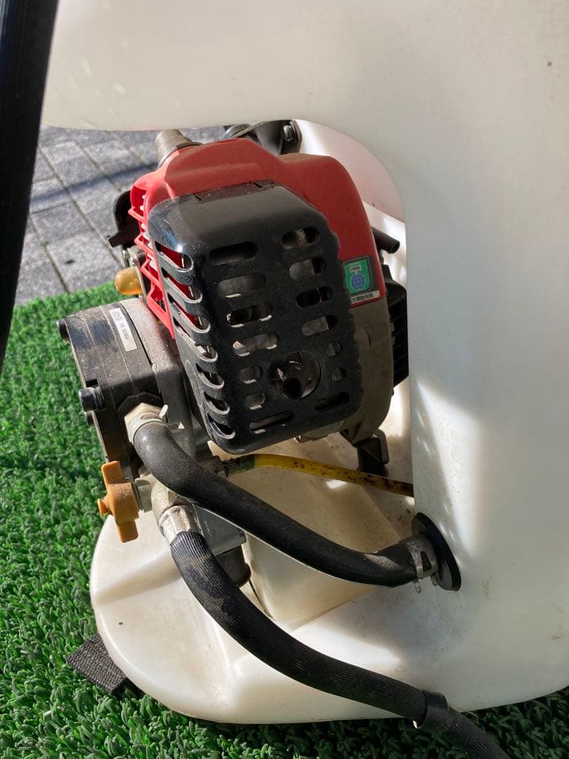 タマジャンクRabbit 背負い式噴霧器 ホワイト/レッド