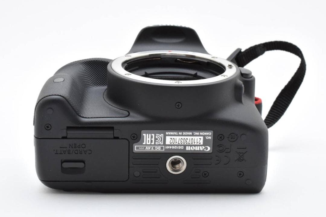 ★極上品★ CANON EOS Kiss X7 ダブルズームキット 元箱付属