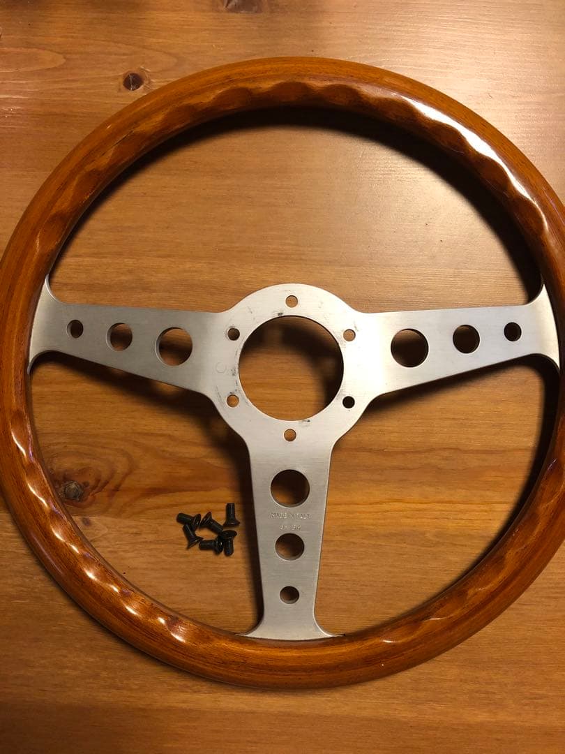 MOMO モモ　ウッドステアリング