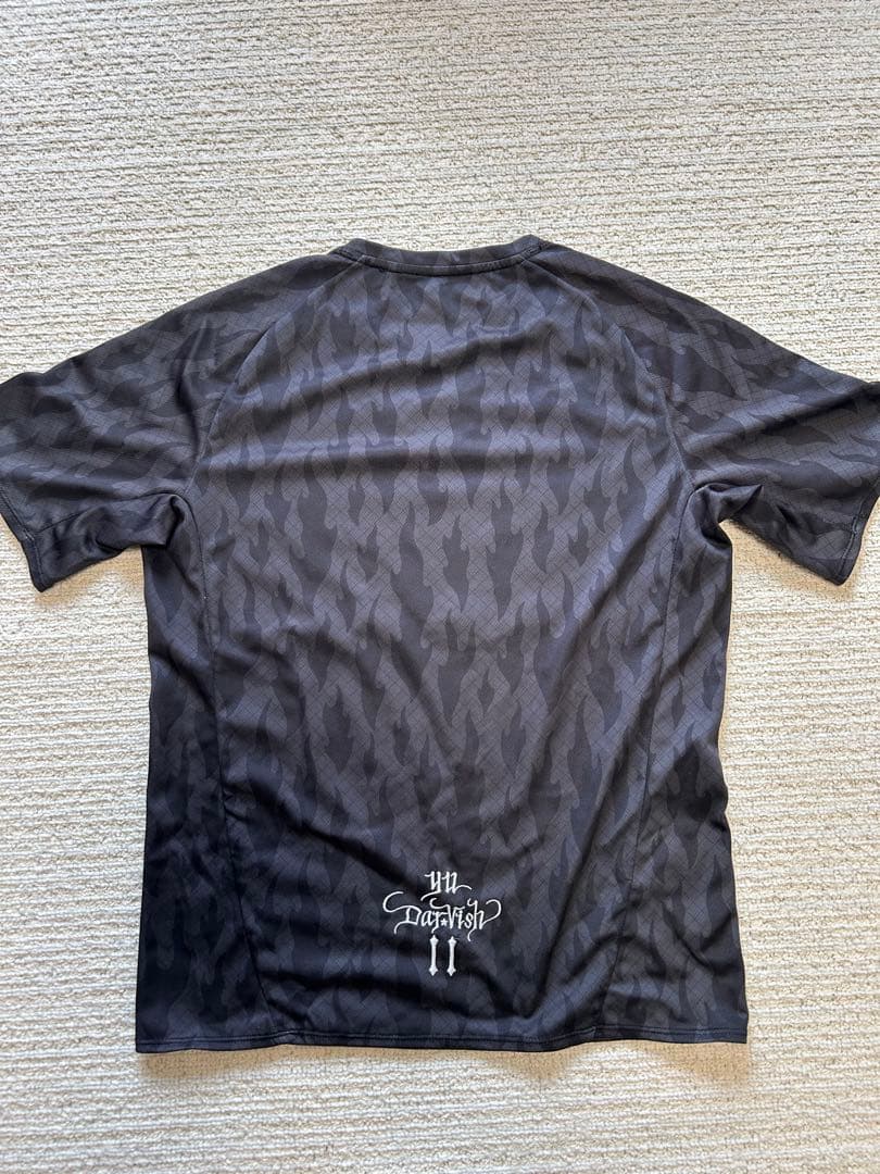 asics ブラック Tシャツ ダルビッシュライン