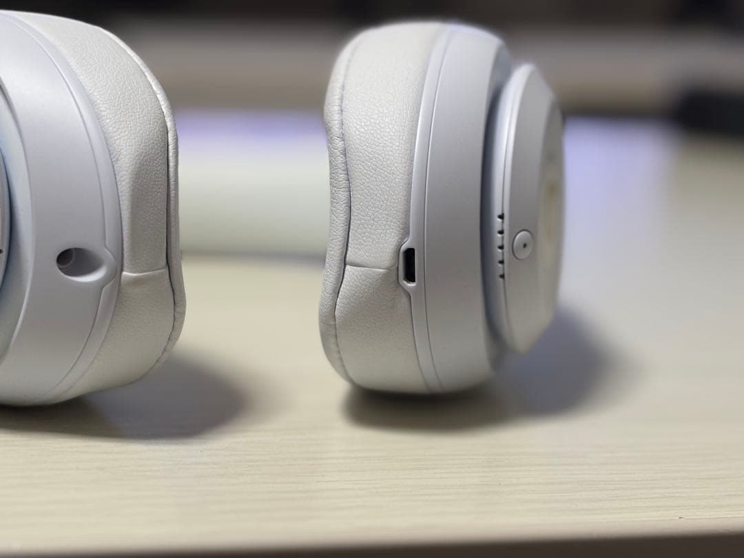 Beats studio3 Wirelessホワイト