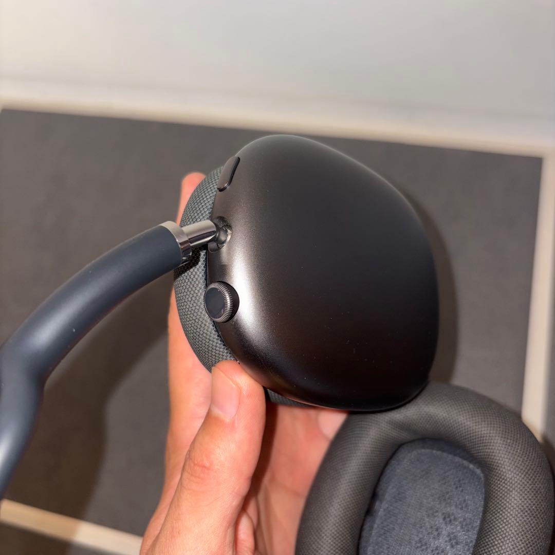 Airpods Max スペースグレイ 第一世代 ライトニング カバーあり