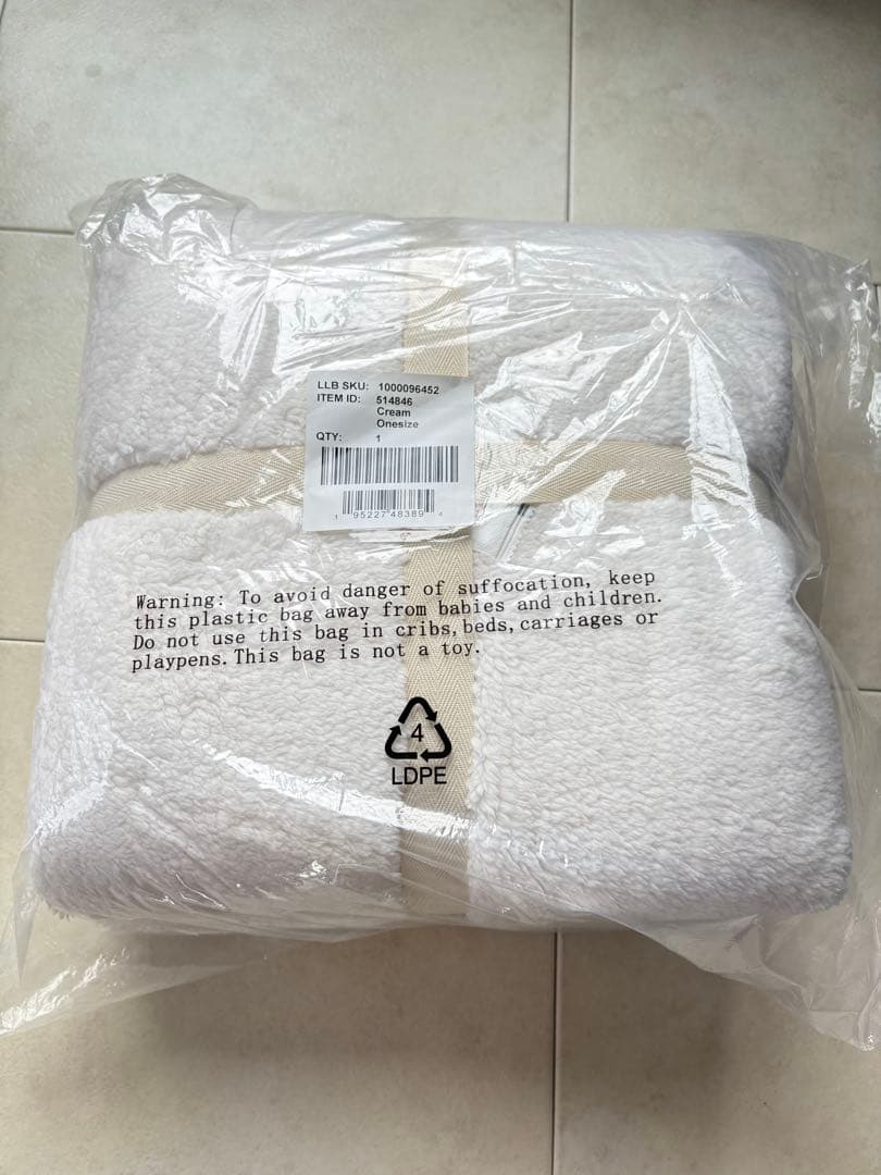 【新品未開封】l.l.bean 着る毛布