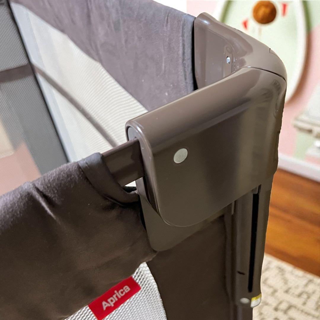 アップリカ ココネルエアープラス　COCONEL AIR PLUS ベビーベッド