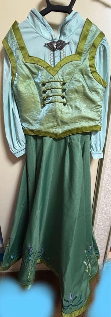 2月5日限定価格　ブランドタグあり　アナと雪の女王 スケートアナ ドレス 美品