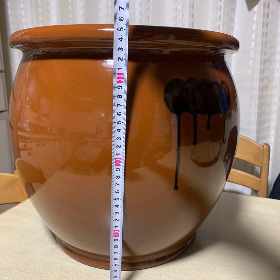 壺　かめ　陶器製　丸壺