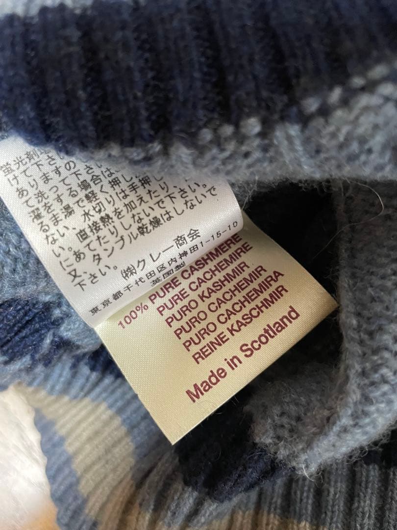 新品未使用【ウィリアムロッキー】サイズ40カシミヤ100%Vネックセーター