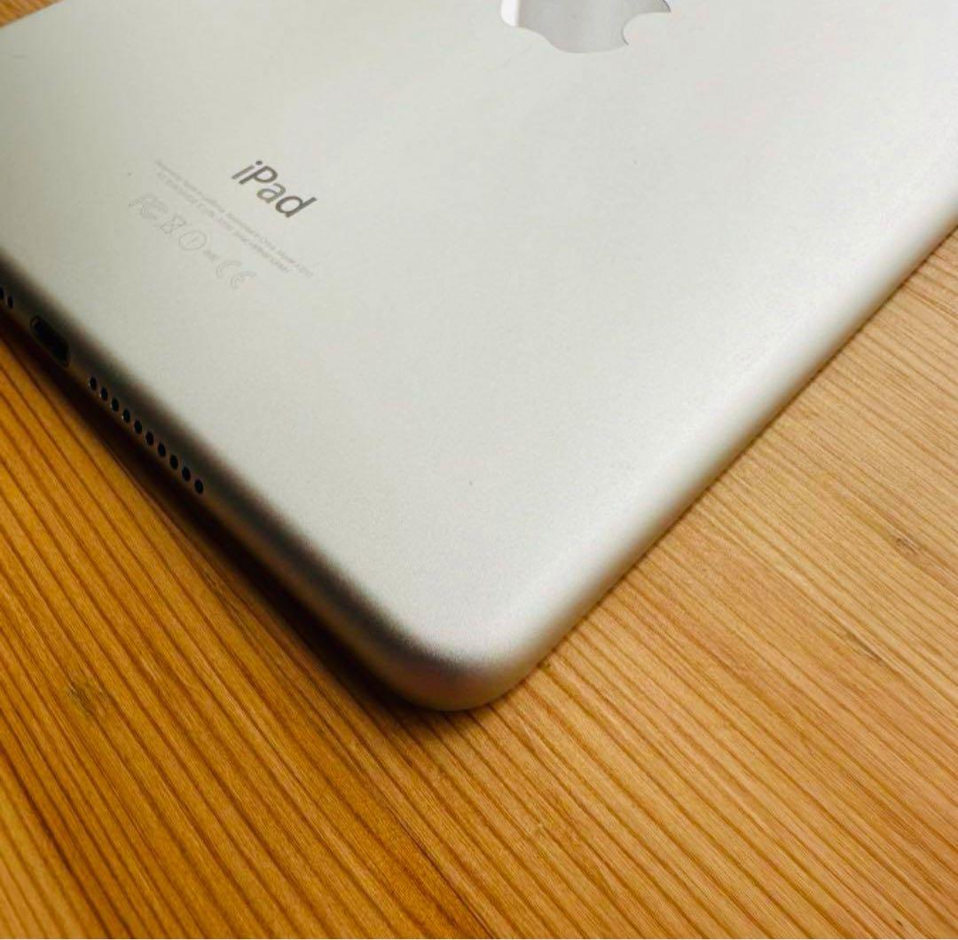 ♪ iPad mini4 16GB 本体と新品のキーボードつき♪