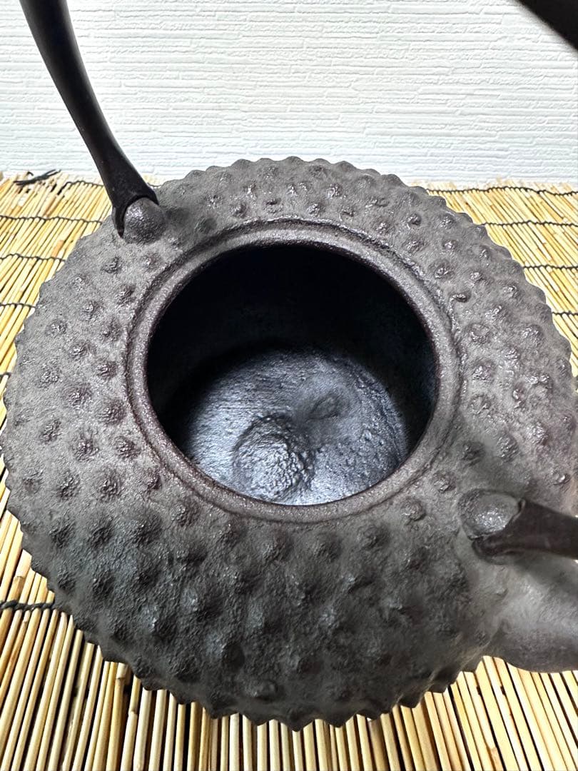 未使用品　南部長文堂 二代目 長谷川文雄造　鬼アラレ　南部鉄瓶　南部鉄器