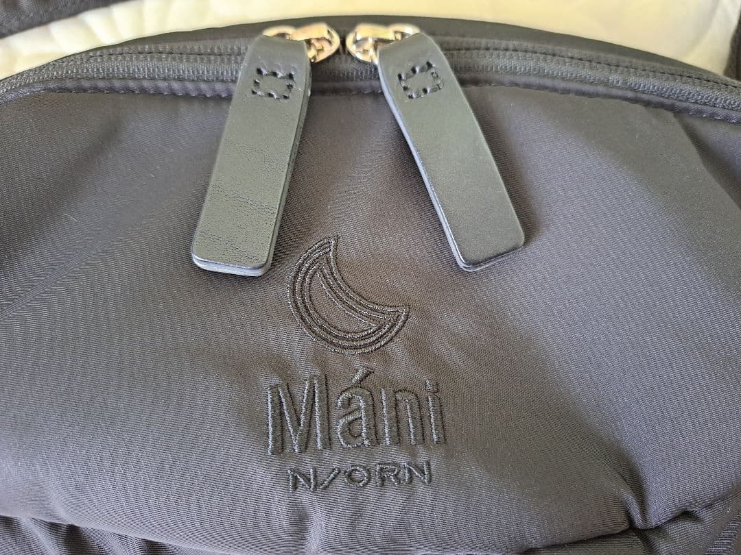 【週末割引中】ノルンマーニ 抱っこバッグ N/ORN mani ナイトブラック